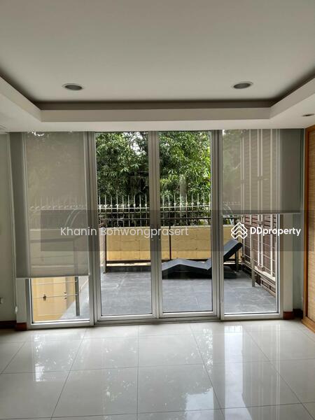 For Rent - 3-Br Townhouse near MRT Khlong Toei, Bangkok