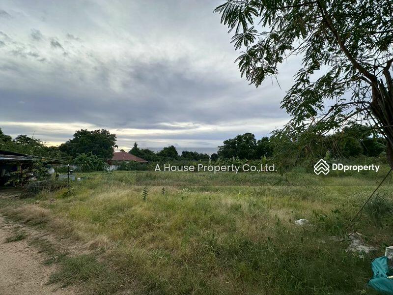 For Sale - Beautiful plot of vacant land for sale in Rong Po, Bang Lamung District, Chon Buri