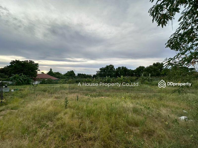 For Sale - Beautiful plot of vacant land for sale in Rong Po, Bang Lamung District, Chon Buri