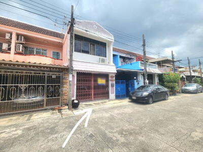 ขาย - ขายทาวน์เฮ้าส์ หมู่บ้านแก้ววิลล่า1 ลาดพร้าว, กรุงเทพ