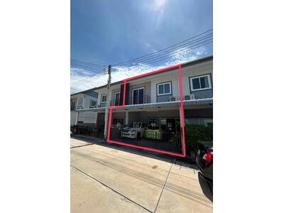 ขาย - บ้านสำหรับคนที่มองหาความสงบ แต่ยังใกล้ความสะดวกในเมือง ขายทาวน์เฮาส์ 2 ชั้น หมู่บ้าน ฟ้าใสวิลล์ 2, ชลบุรี