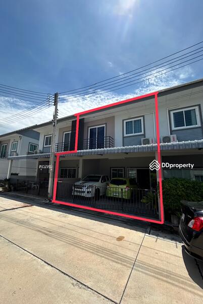 For Sale - บ้านสำหรับคนที่มองหาความสงบ แต่ยังใกล้ความสะดวกในเมือง ขายทาวน์เฮาส์ 2 ชั้น หมู่บ้าน ฟ้าใสวิลล์ 2, Chon Buri