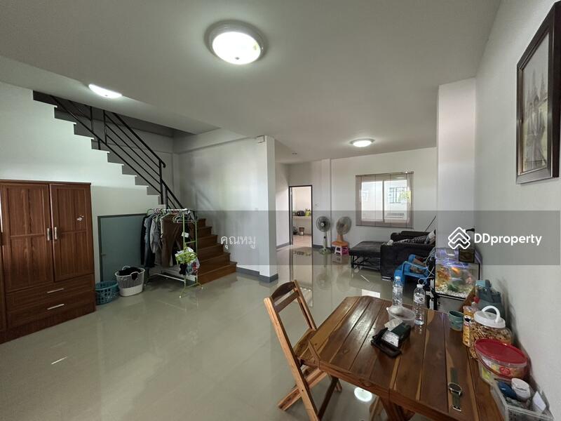 ขาย - บ้านสำหรับคนที่มองหาความสงบ แต่ยังใกล้ความสะดวกในเมือง ขายทาวน์เฮาส์ 2 ชั้น หมู่บ้าน ฟ้าใสวิลล์ 2, ชลบุรี
