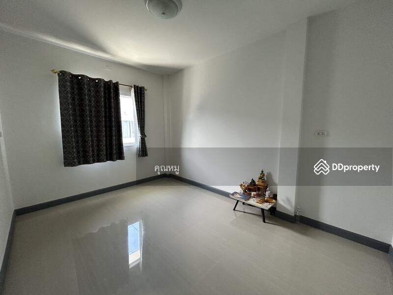 ขาย - บ้านสำหรับคนที่มองหาความสงบ แต่ยังใกล้ความสะดวกในเมือง ขายทาวน์เฮาส์ 2 ชั้น หมู่บ้าน ฟ้าใสวิลล์ 2, ชลบุรี