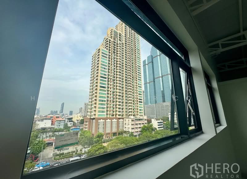 For Rent Bangkok Office Narathiwas BTS Chong Nonsi Sathorn BRE23936, Bangkok, Thung Maha Mek, Sathon, Bangkok, , 100 sqm, Office Space For Rent, by Hero Realtor Co., Ltd., 60125785 - DDproperty.com