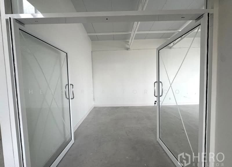 ให้เช่าออฟฟิศ นราธิวาส BTS ช่องนนทรี สาทร กรุงเทพมหานคร BRE23936, กรุงเทพ, ทุ่งมหาเมฆ, สาทร, กรุงเทพ, 100 ตร.ม., สำนักงาน ให้เช่า, โดย Hero Realtor Co., Ltd., 60125785 - DDproperty.com