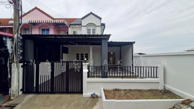 ขาย - Phanason Villa 12 : พนาสนธิ์ วิลล่า 12, สมุทรปราการ