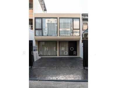 ขาย - ขายทาวน์เฮาส์ จันทน์ BTS เซนต์หลุยส์ BRE23626, กรุงเทพ