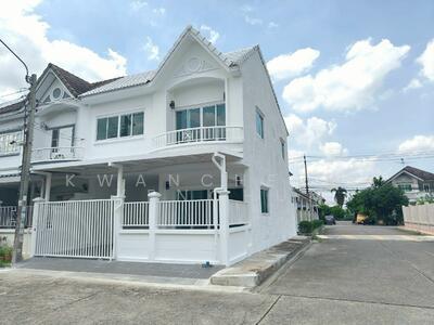 ขาย - Sena villa 9 : หมู่บ้านเสนาวิลล่า 9 คู้บอน 27 แยก 60, กรุงเทพ