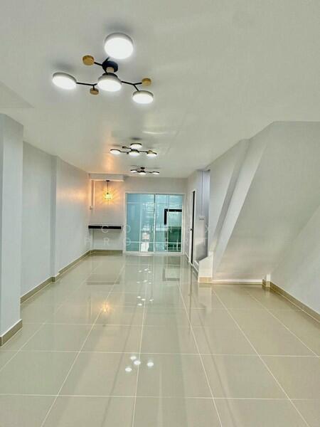 ขาย - Rattanathani (Bang Bua Thong) : บ้านรัตนธานี (บางบัวทอง), นนทบุรี