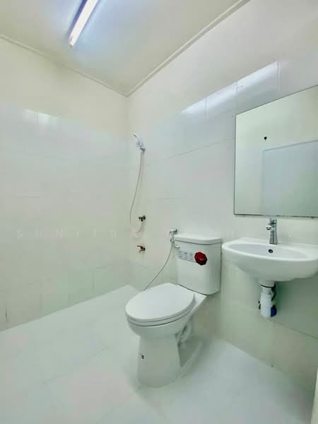 ทาวน์เฮ้าส์ 2 ชั้น ซอยศรีด่าน 17, Samut Prakan, -, Samrong Nua, Muang Samut Prakarn, Samut Prakan, 2 Bedrooms, 72 sqm, Townhouse For Rent, by Sunitra Sachdev, 60125963 - DDproperty.com