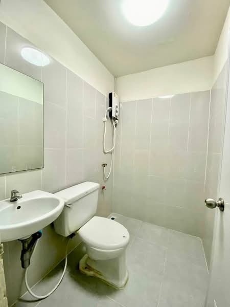 ทาวน์เฮ้าส์ 2 ชั้น ซอยศรีด่าน 17, Samut Prakan, -, Samrong Nua, Muang Samut Prakarn, Samut Prakan, 2 Bedrooms, 72 sqm, Townhouse For Rent, by Sunitra Sachdev, 60125963 - DDproperty.com