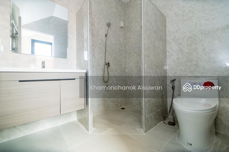 For Sale - 4 Bedrooms 5 Bathrooms for Sale in Hang Dong Kunlaphan Ville 9, Chiang Mai