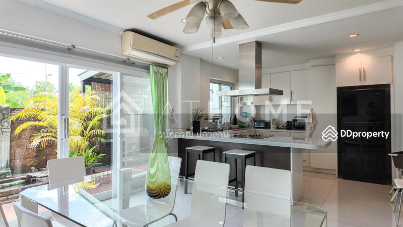 For Sale - Baan Somprasong, Chon Buri