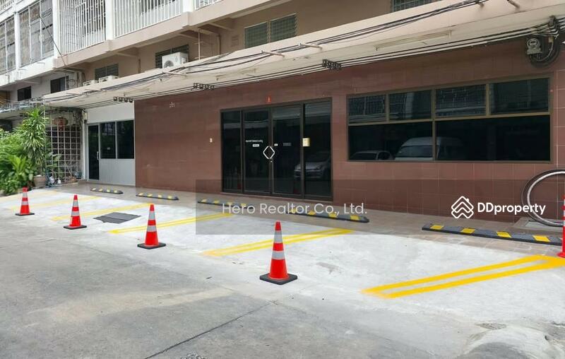 For Rent - For Rent Shop House Rama 4 Khlong Toei BTS Phra Kanong BRE25609, Bangkok