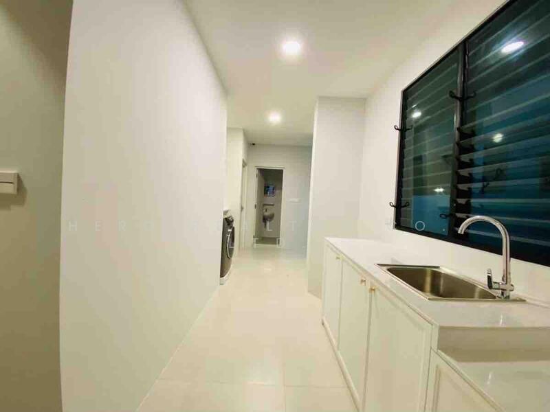 For Rent - Nantawan Rama 9 - New Krungthepkreetha, Bangkok