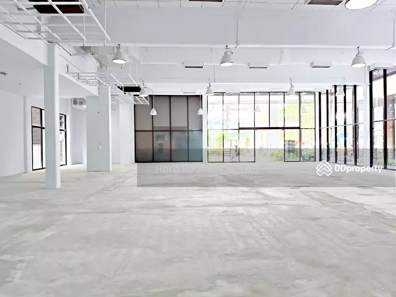 For Rent - For Rent Bangkok Retail Office BTS Asok MRT Sukhumvit Watthana BRE25033, Bangkok