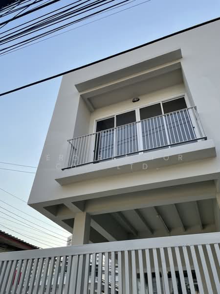 For Rent Single House/Home Office Sutthisan Huai Khwang BRE16838, Bangkok, Huai Khwang, Bangkok, 3 Bedrooms, 300 sqm, Single Detached House For Rent, by Hero Realtor Co., Ltd., 60126667 - DDproperty.com