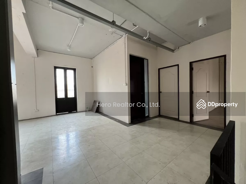For Rent - For Rent Bangkok Office Space Rama I Rama 4 Pathum Wan BTS National Stadium MRT Sam Yan BRE25614, Bangkok