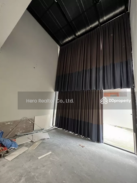 For Rent - For Rent Bangkok Office Space Rama I Rama 4 Pathum Wan BTS National Stadium MRT Sam Yan BRE25614, Bangkok