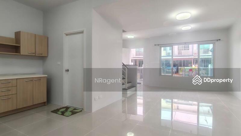 For Sale - The Connect Bearing Station, Samut Prakan