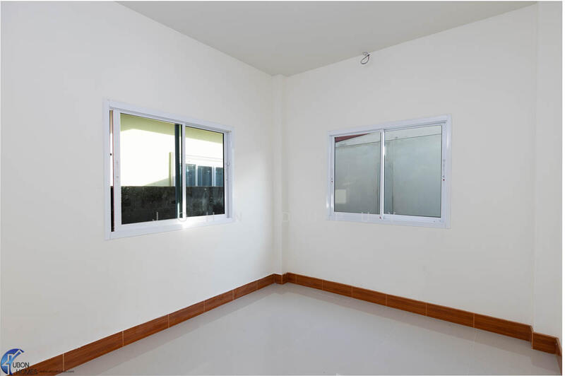 บ้านชั้นเดียว 4 ห้องนอน ราคาย่อมเยาในเขตขามใหญ่ อุบลราชธานี, อุบลราชธานี, ขามใหญ่, เมืองอุบลราชธานี, อุบลราชธานี, 135 ตร.ม., บ้านเดี่ยว ขาย, โดย John Dupuy, 60126865 - DDproperty.com