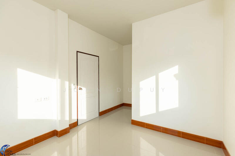 บ้านชั้นเดียว 4 ห้องนอน ราคาย่อมเยาในเขตขามใหญ่ อุบลราชธานี, อุบลราชธานี, ขามใหญ่, เมืองอุบลราชธานี, อุบลราชธานี, 135 ตร.ม., บ้านเดี่ยว ขาย, โดย John Dupuy, 60126865 - DDproperty.com