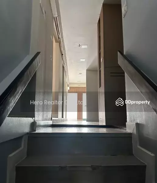 For Sale - For Sale Bangkok Shop House Sukhumvit Khlong Toei near BTS Phrom Phong BRE25052, Bangkok