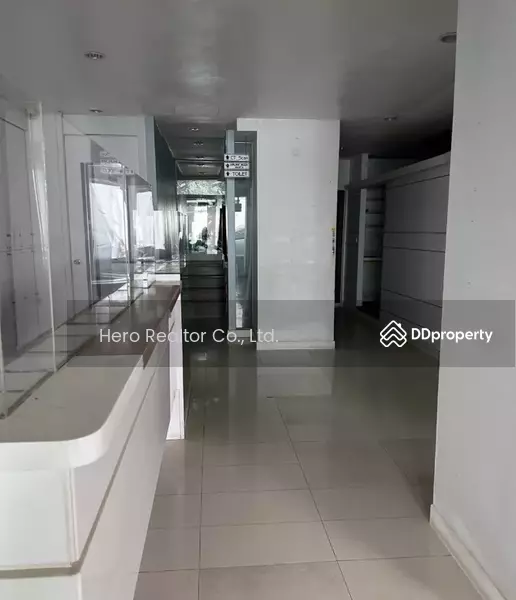 For Sale - For Sale Bangkok Shop House Sukhumvit Khlong Toei near BTS Phrom Phong BRE25052, Bangkok