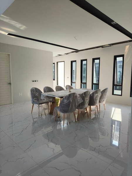 For Rent 5-Bedroom Detached House near BTS Bang Chak, Bangkok BRE23079, Bangkok, Bang Chak, Phra Khanong, Bangkok, 5 Bedrooms, 600 sqm, Single Detached House For Rent, by Hero Realtor Co., Ltd., 60126939 - DDproperty.com