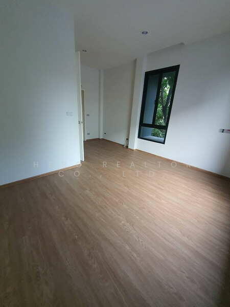 For Rent 5-Bedroom Detached House near BTS Bang Chak, Bangkok BRE23079, Bangkok, Bang Chak, Phra Khanong, Bangkok, 5 Bedrooms, 600 sqm, Single Detached House For Rent, by Hero Realtor Co., Ltd., 60126939 - DDproperty.com