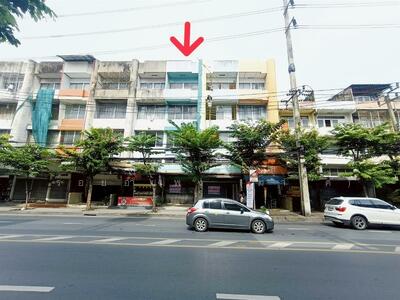 ขาย - อาคารพาณิชย์ 4 ชั้น 17 ตร.ว. อาคารพาณิชย์ ซอยประชาอุทิศ42 ถนนประชาอุทิศ ถนนพุทธบูชา เขตราษฎร์บูรณะ, กรุงเทพ