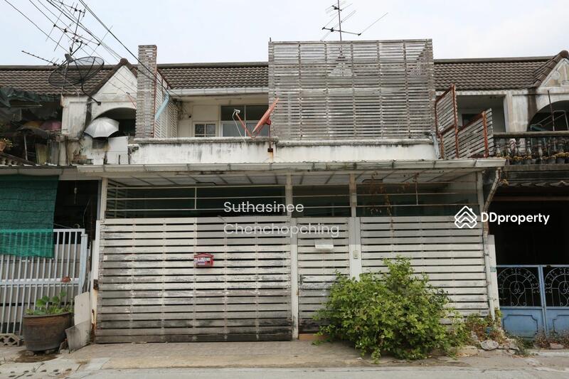For Sale - 4-Bedroom Townhouse, Bangkok