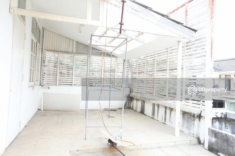 For Sale - 4-Bedroom Townhouse, Bangkok