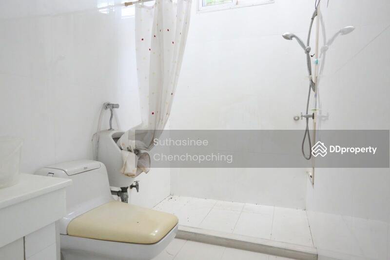 For Sale - 4-Bedroom Townhouse, Bangkok