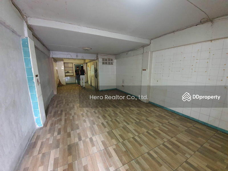 For Rent - For Rent Shop House Sathorn MRT Lumpini Sathorn Bangkok BRE19419, Bangkok