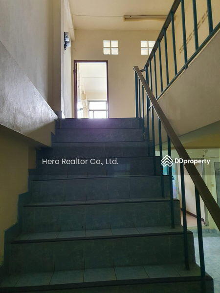 For Rent - For Rent Shop House Sathorn MRT Lumpini Sathorn Bangkok BRE19419, Bangkok