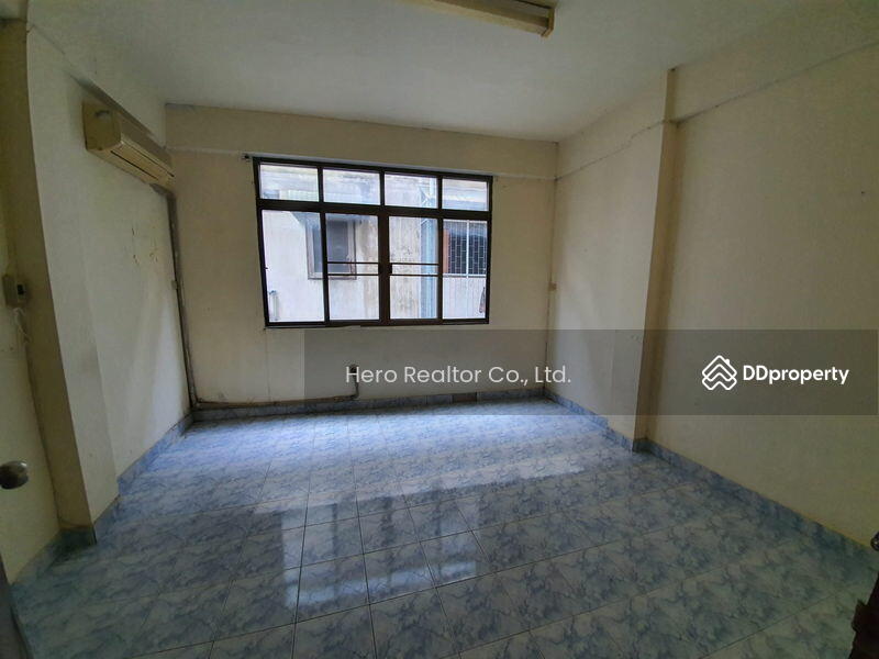 For Rent - For Rent Shop House Sathorn MRT Lumpini Sathorn Bangkok BRE19419, Bangkok