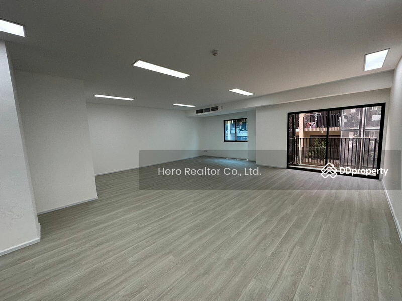 For Rent - For Rent Bangkok Office Chan BTS Surasak Sathorn BRE19401, Bangkok