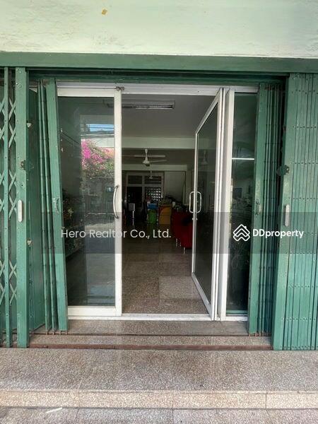 For Sale - For Sale Bangkok Shophouse Chan BTS Surasak Sathorn BRE19343, Bangkok