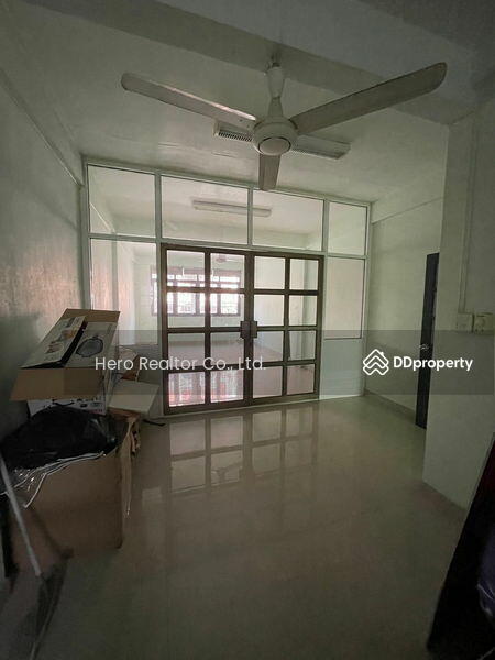 For Sale - For Sale Bangkok Shophouse Chan BTS Surasak Sathorn BRE19343, Bangkok