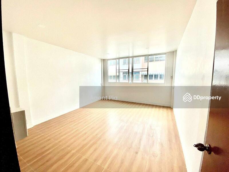 For Rent - Commercial building for rent near Punnawithi BTS station (SPSAD3235), Bangkok