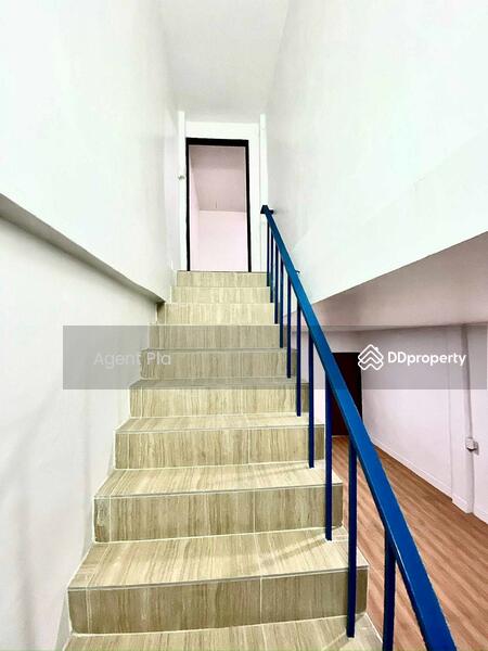 For Rent - Commercial building for rent near Punnawithi BTS station (SPSAD3235), Bangkok