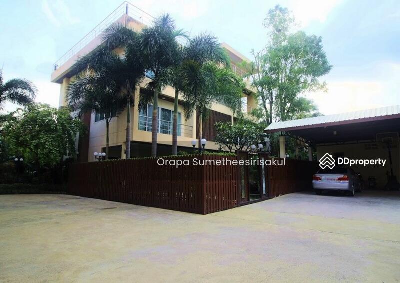 For Sale - OUTSTANDING DEAL - HOUSE & COMMERCIAL/OFFICE - SUKHUMVIT 101, Bangkok
