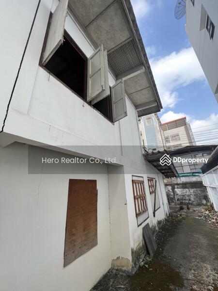For Rent - For Rent House Narathiwas BTS Chong Nonsi Sathorn BRE3861, Bangkok