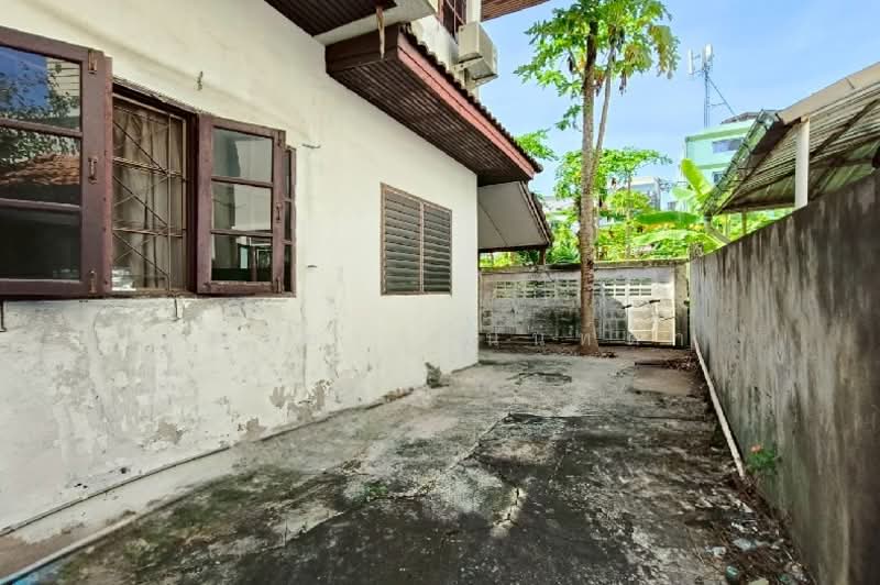 ที่ดินพร้อมสิ่งปลูกสร้าง งามวงศ์วาน 3 แยก 10, งามวงศ์วาน 9 แยก 13, Nonthaburi, งามวงศ์วาน, Bang Kra So, Muang Nonthaburi, Nonthaburi, 4 Bedrooms, 165 sqm, Single Detached House For Sale, by ชนะชาติ นนท์ตา, 60128650 - DDproperty.com