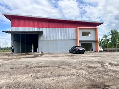 ขาย - ขายที่ดินพร้อมสิ่งปลูกสร้าง โกดังโรงงาน อำเภอไทรน้อย นนทบุรี เนื้อที่ 6 ไร่ (2โฉนด) ราคาดีต่อรองได้, นนทบุรี