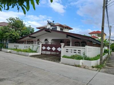 ขาย - หมู่บ้านเฉลิมสุขนิเวศน์ 6 ซอยรามอินทรา 13 แยก 10 ถนนรามอินทรา แขวงอนุสาวรีย์ เขตบางเขน กรุงเทพมหานคร, กรุงเทพ