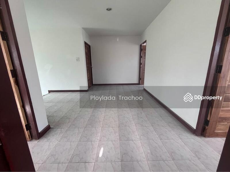 For Sale - 4-Bedroom House, Bangkok