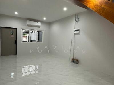 ขาย - ทาวน์เฮาท์ 2-ห้องนอน, กรุงเทพ